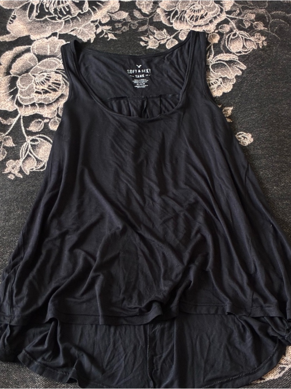 American Eagle Outfitters Black Scoop Neck Tank - Picture 7 of 8